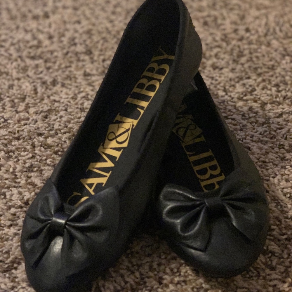 Black flats